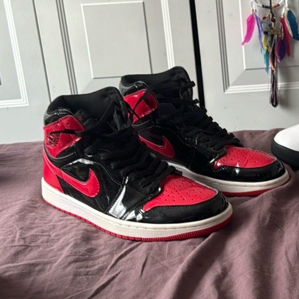 Jordan 1 High Patent Bred pre-owned Size 11 no box